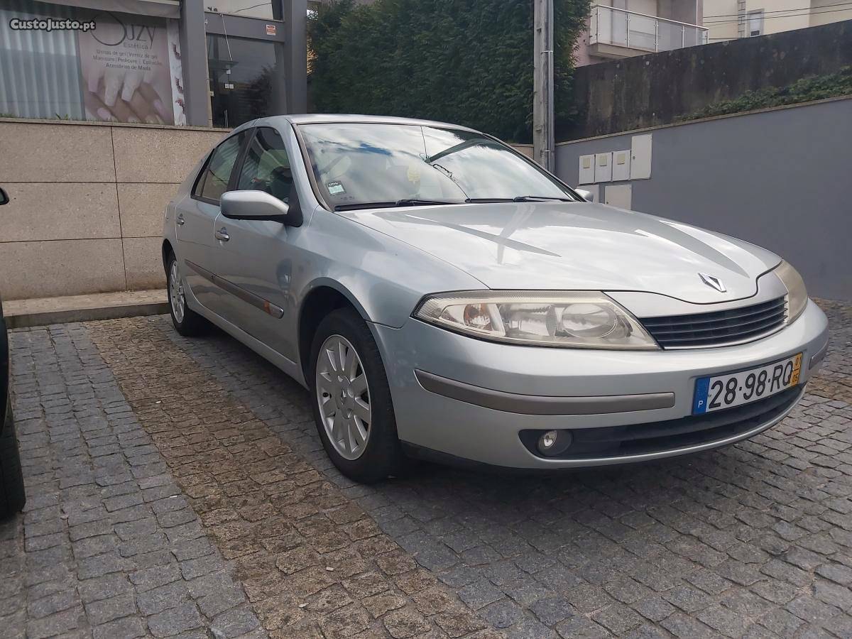 Renault Laguna 2 1.9 dci 120 cv Maio/01 - à venda -