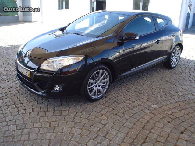 Renault Mégane 1.5 Dci coupe Fevereiro/13 - à venda -