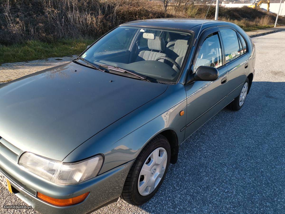 Toyota Corolla XLI Novembro/92 - à venda - Ligeiros