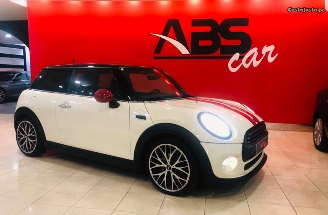 MINI Cooper D RED&amp Dezembro/14 - à venda - Ligeiros