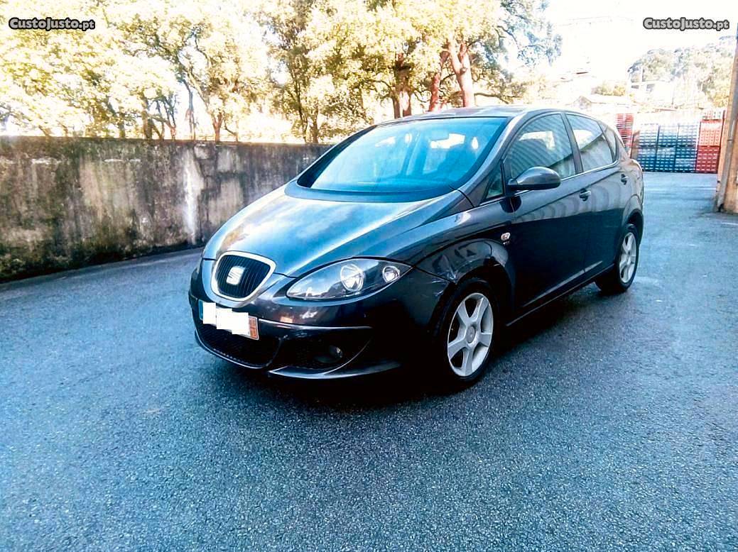 Seat Toledo 2.0 tdi sinistrado Maio/05 - à venda - Ligeiros