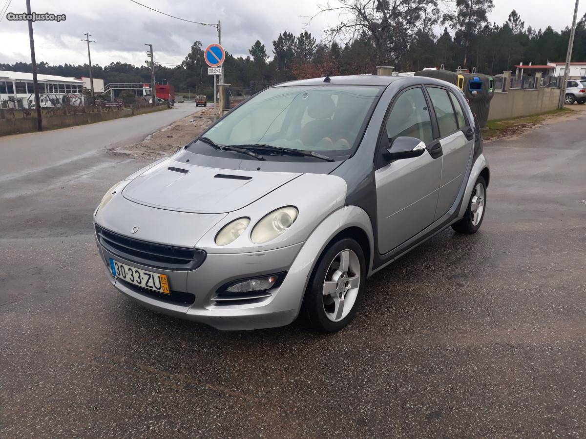 Smart ForFour 1.1i Abril/05 - à venda - Ligeiros