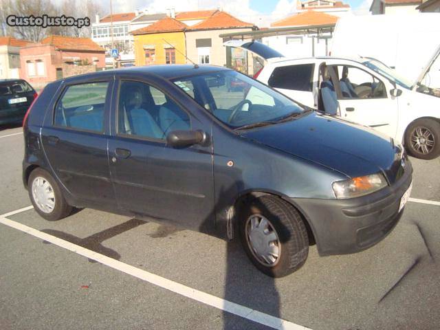 Fiat Punto 1.2 i Março/00 - à venda - Ligeiros