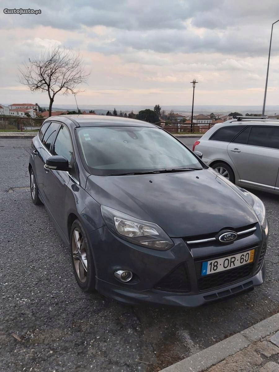 Ford Focus 1.6TDCITitaniumBest Maio/14 - à venda - Ligeiros