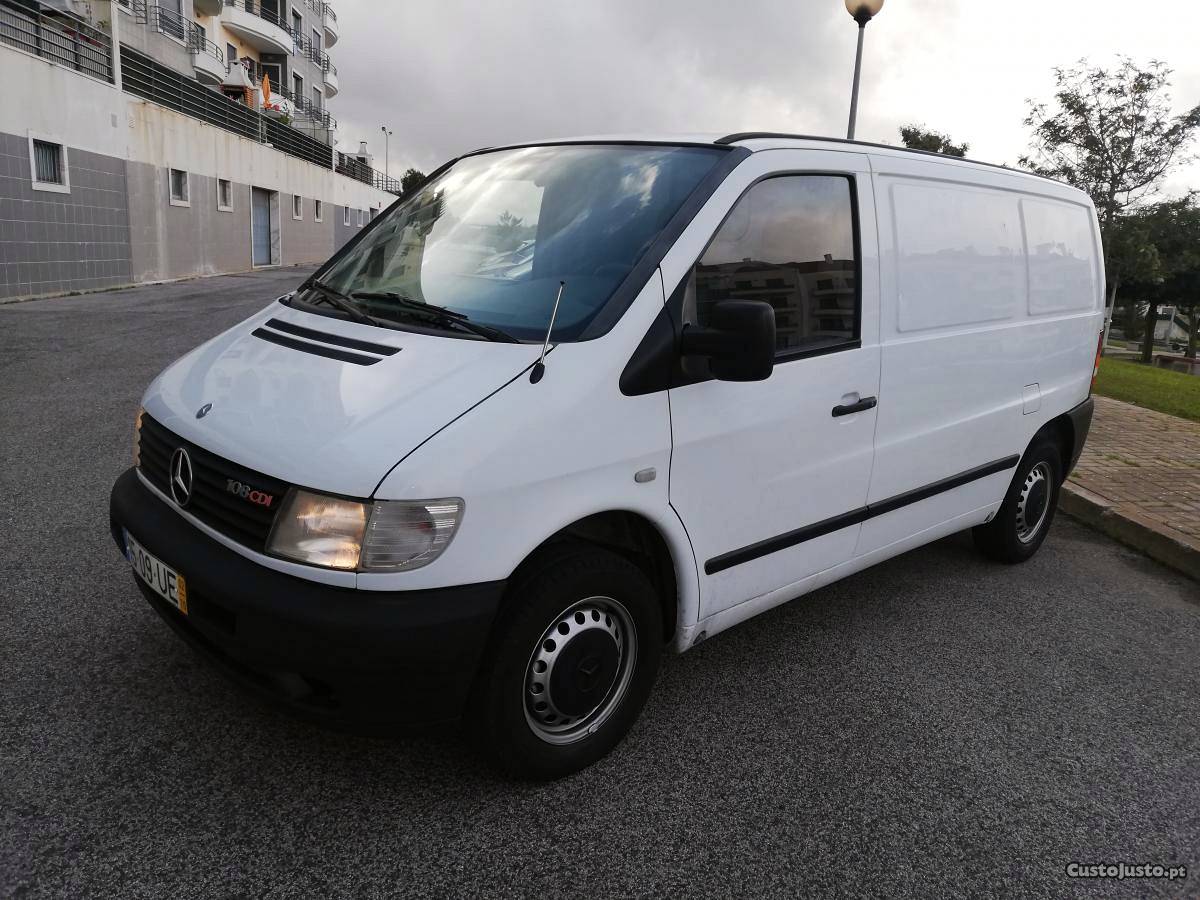 Mercedes-Benz Vito 108 CDI van Agosto/02 - à venda -