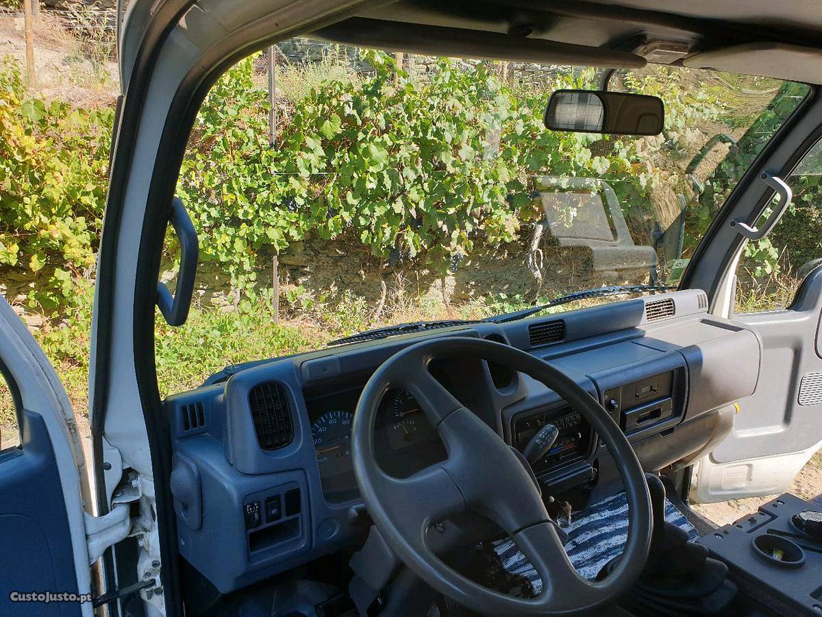 Nissan Cabstar 110 Fevereiro/99 - à venda - Comerciais /