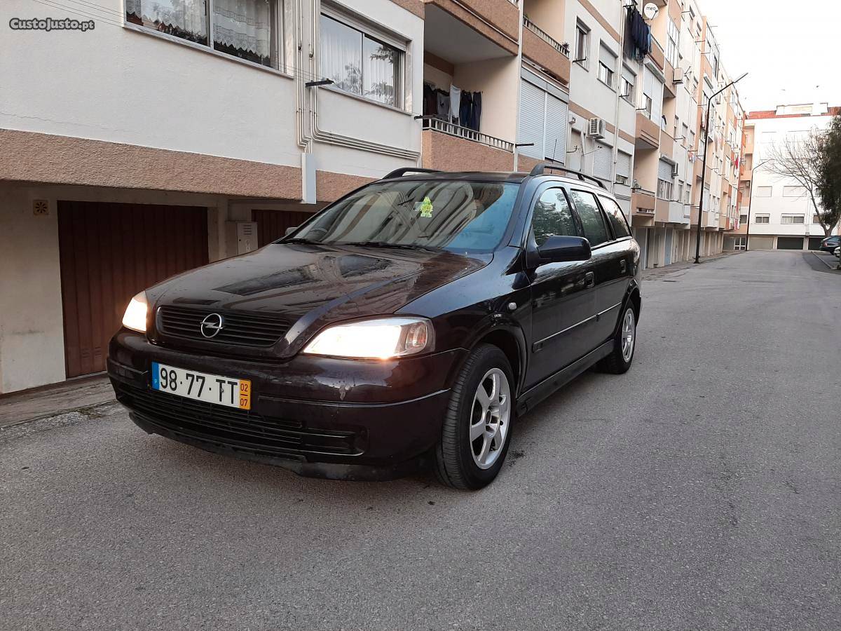 Opel Astra 1.4 club ac  Setembro/02 - à venda -