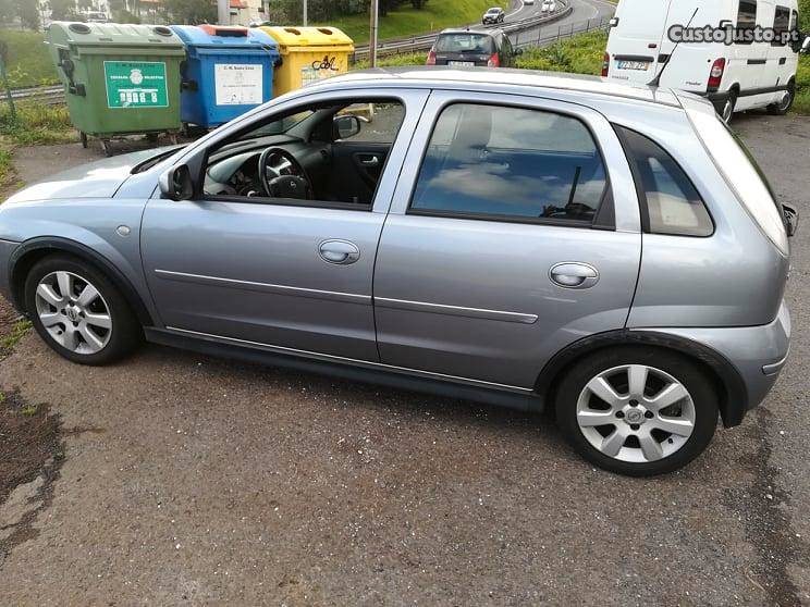 Opel Corsa 1.2 CC 80 CV  Junho/06 - à venda - Ligeiros