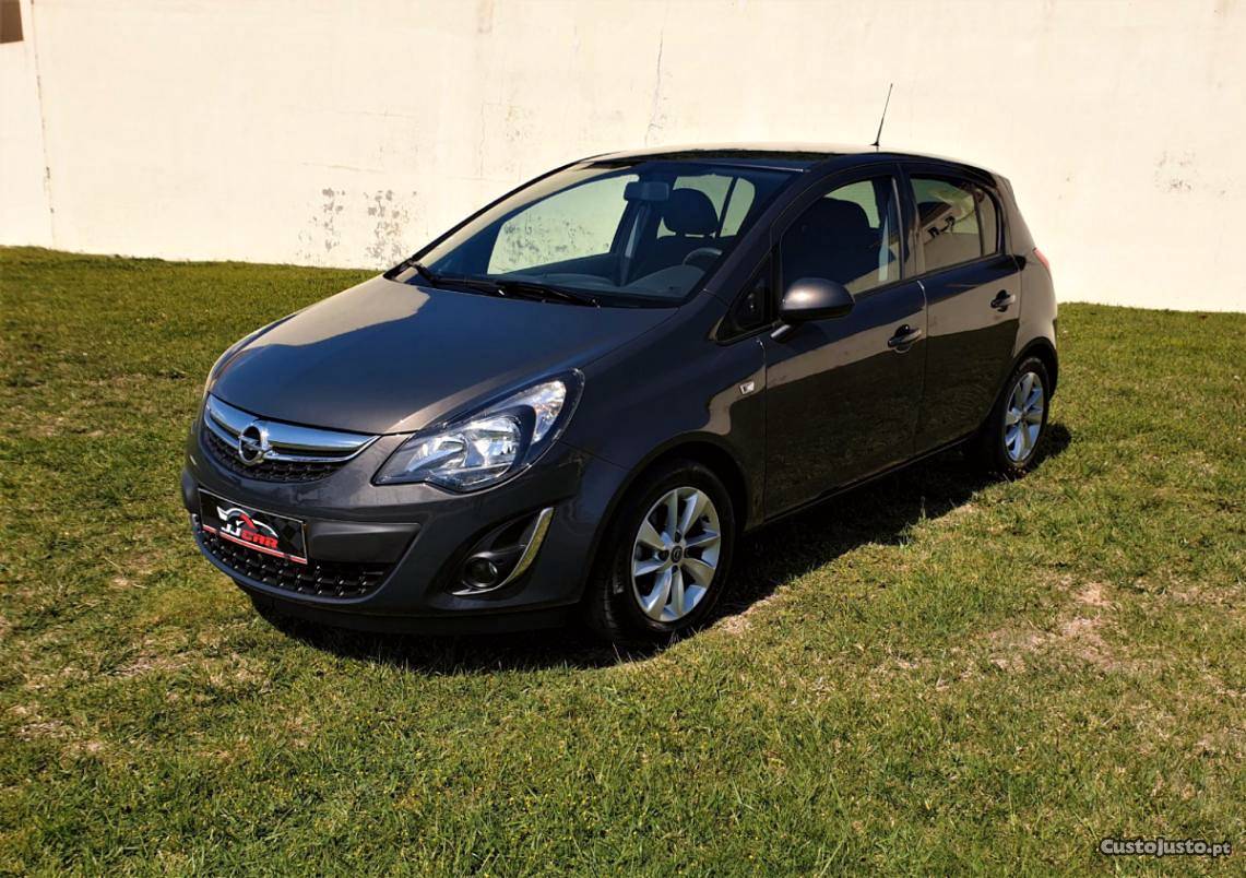 Opel Corsa 1.2 GO Novembro/14 - à venda - Ligeiros