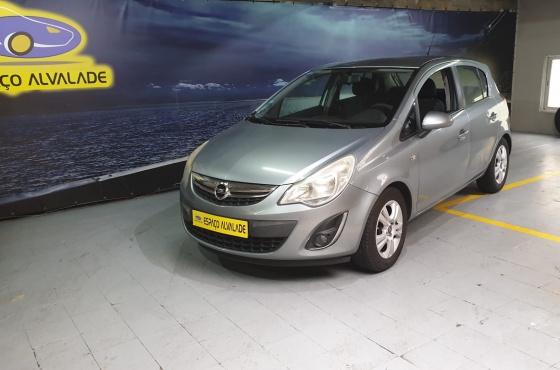 Opel Corsa 1.2 Gasolina/GPL - ESPAÇO ALVALADE