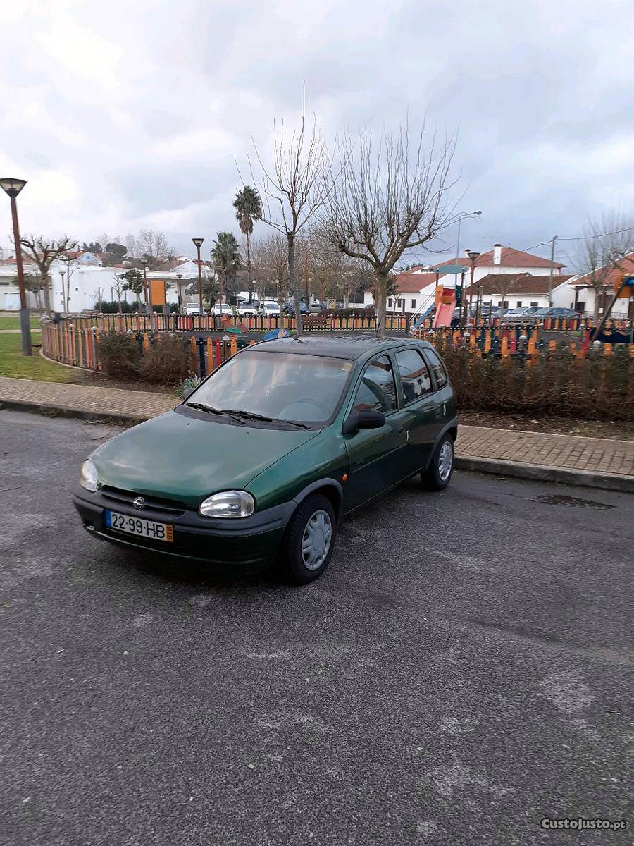 Opel Corsa Exclusivo Julho/96 - à venda - Ligeiros