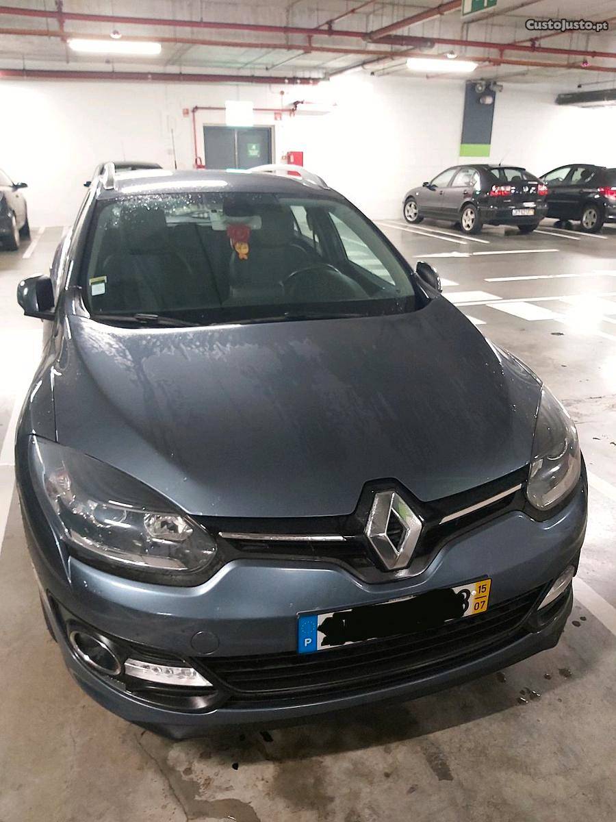 Renault Mégane III 1.5dci Full Extras Julho/15 - à venda -