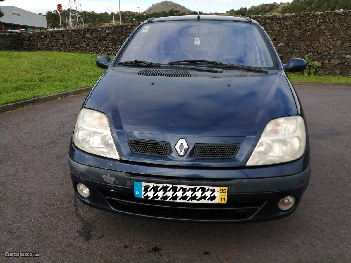 Renault Mégane Scenic Novembro/99 - à venda - Ligeiros