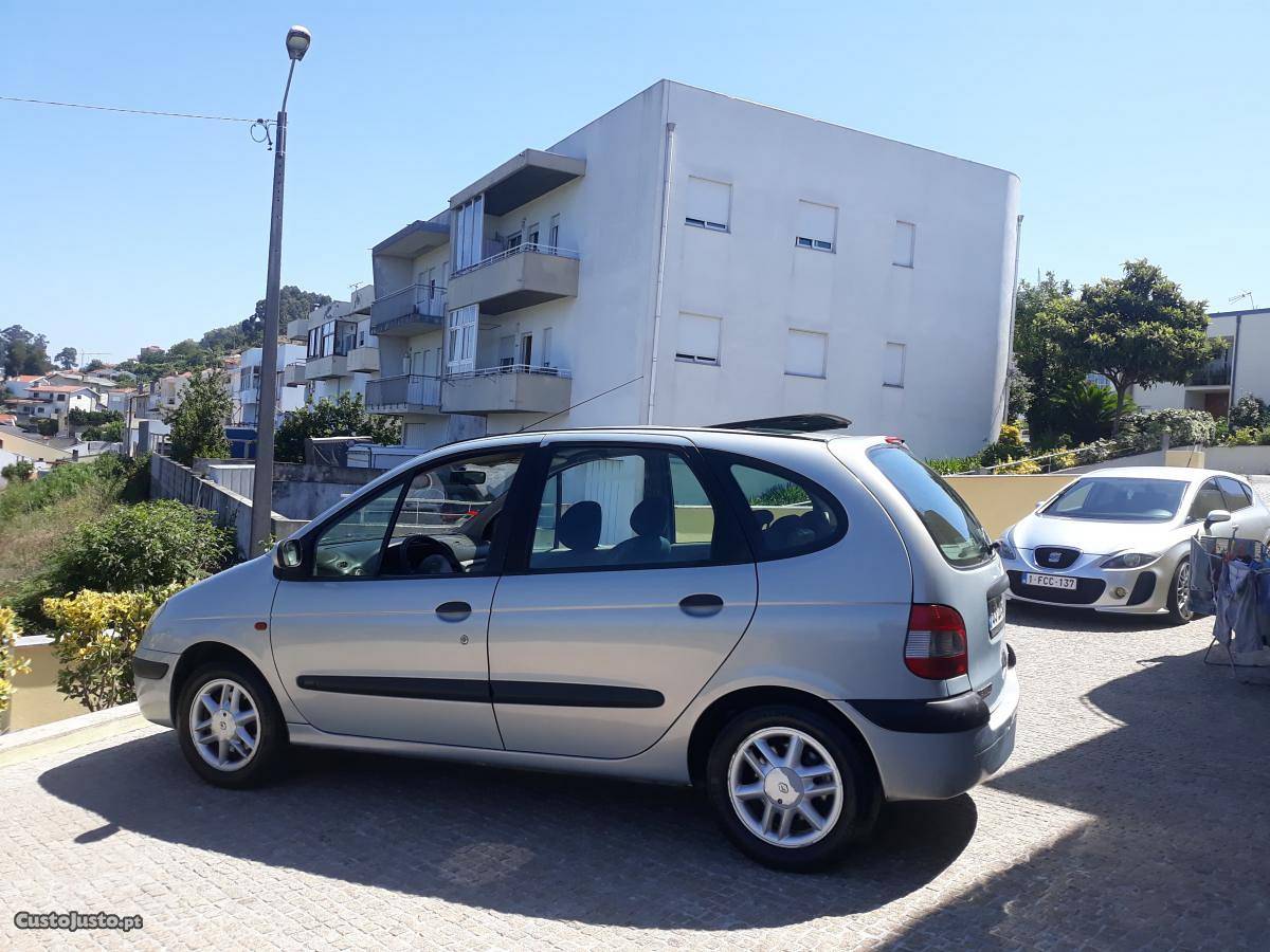 Renault Scénic 1.9 dci Setembro/01 - à venda - Ligeiros