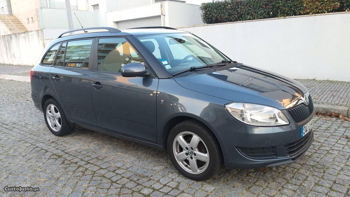 Skoda Fabia TDI BREAK C/NOVA Janeiro/11 - à venda -