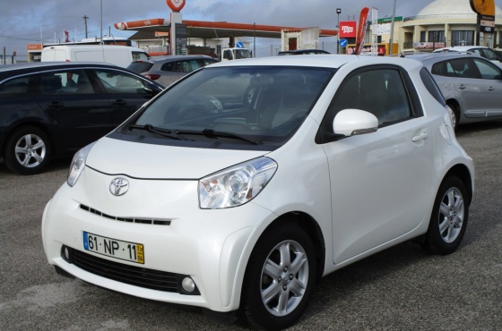 Toyota iQ 1.0 VVT-I - NobelCar