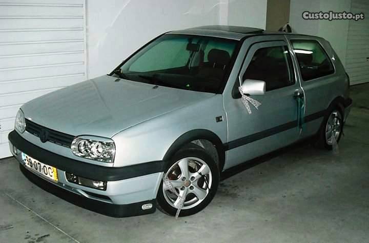 VW Golf III Outubro/93 - à venda - Ligeiros Passageiros,