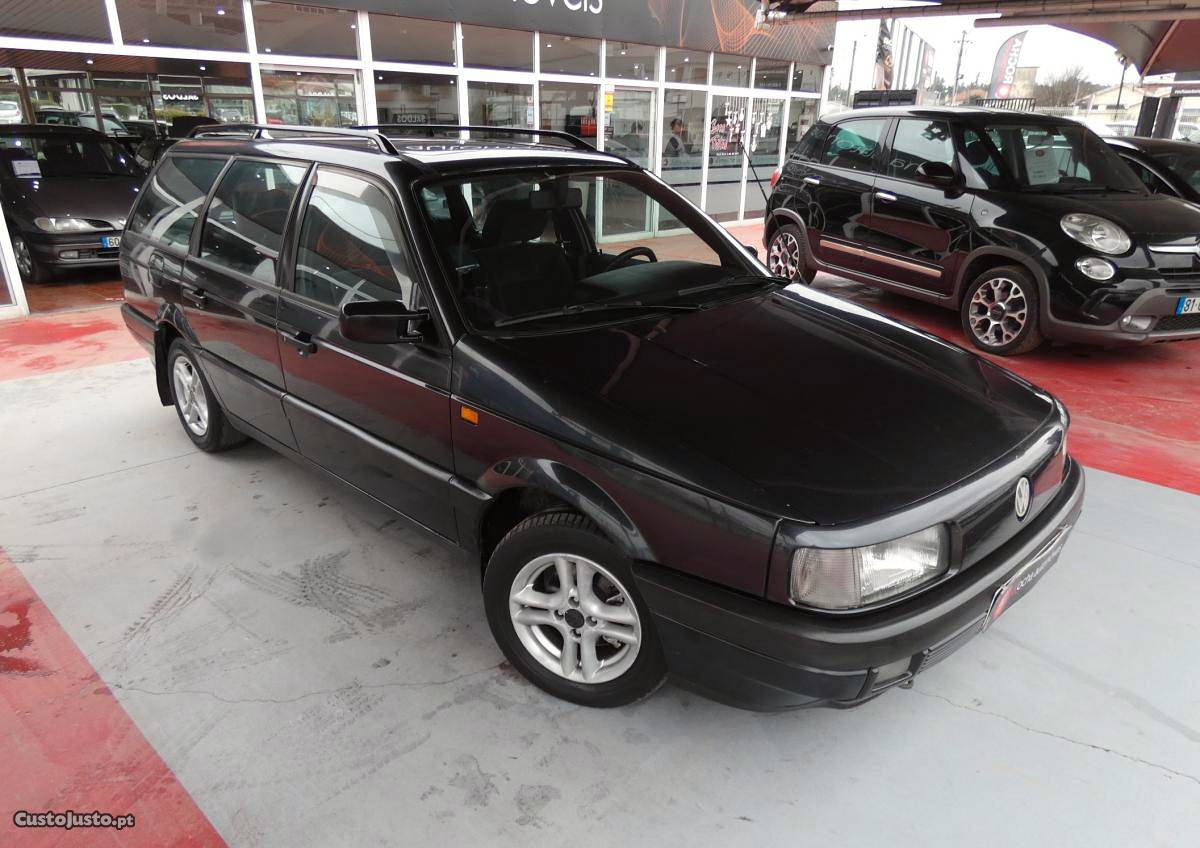 VW Passat Variant 1.6GL TD Março/93 - à venda - Ligeiros