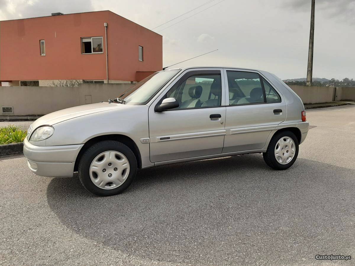 Citroën Saxo 1.1 5P Julho/01 - à venda - Ligeiros