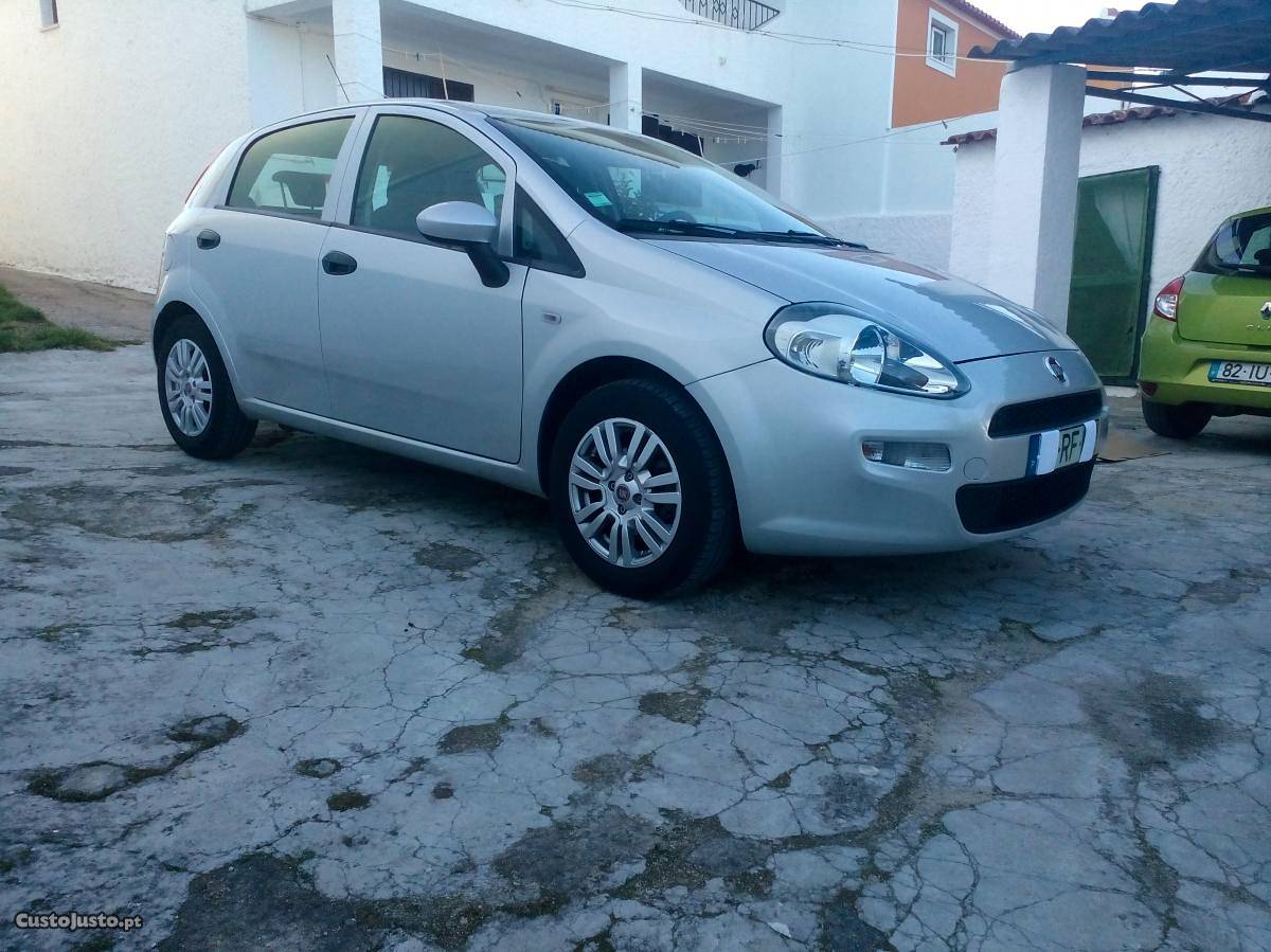 Fiat Grande Punto 1.2 EASY SEMI-NOVO Abril/16 - à venda -