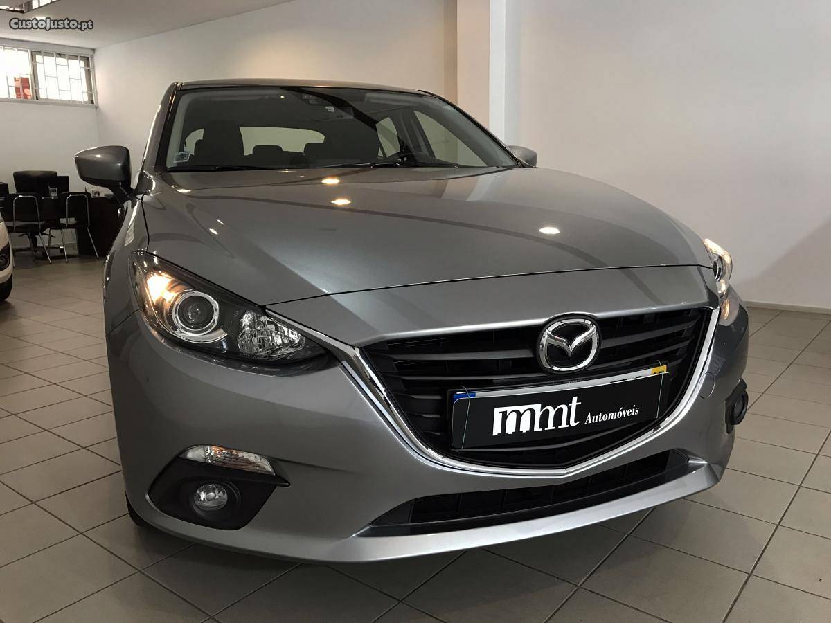 Mazda 3 HB 1.5D Evolve Navi Janeiro/17 - à venda - Ligeiros