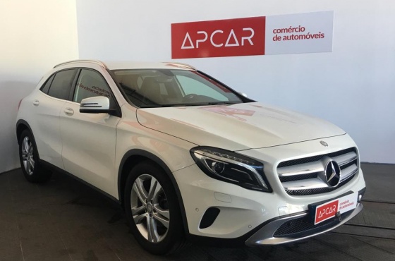 Mercedes-Benz GLA 200 CDI Urban - APCAR