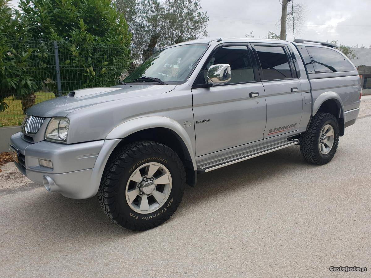 Mitsubishi Lx4 Strakar Elegance Junho/05 - à venda -