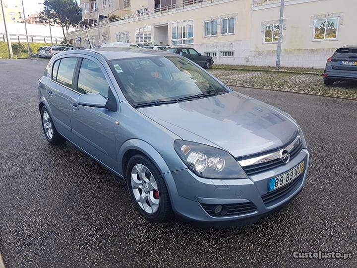 Opel Astra 1.7 Cdti Cosmo Agosto/05 - à venda - Ligeiros