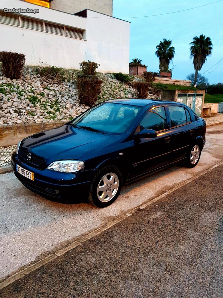 Opel Astra 1.7 dti Club Julho/01 - à venda - Ligeiros