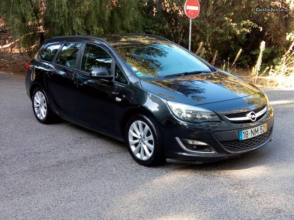 Opel Astra J CDTi Start Stop Janeiro/13 - à venda -