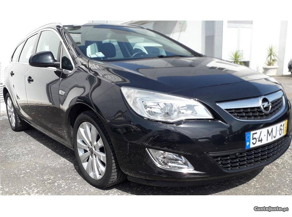 Opel Astra Sport Tourer 1.3 Outubro/11 - à venda - Ligeiros