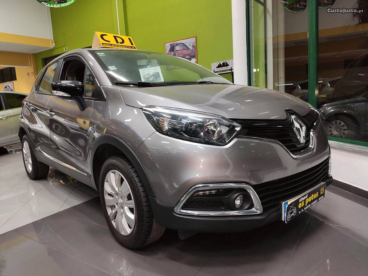 Renault Captur Energy Sport Junho/17 - à venda - Monovolume