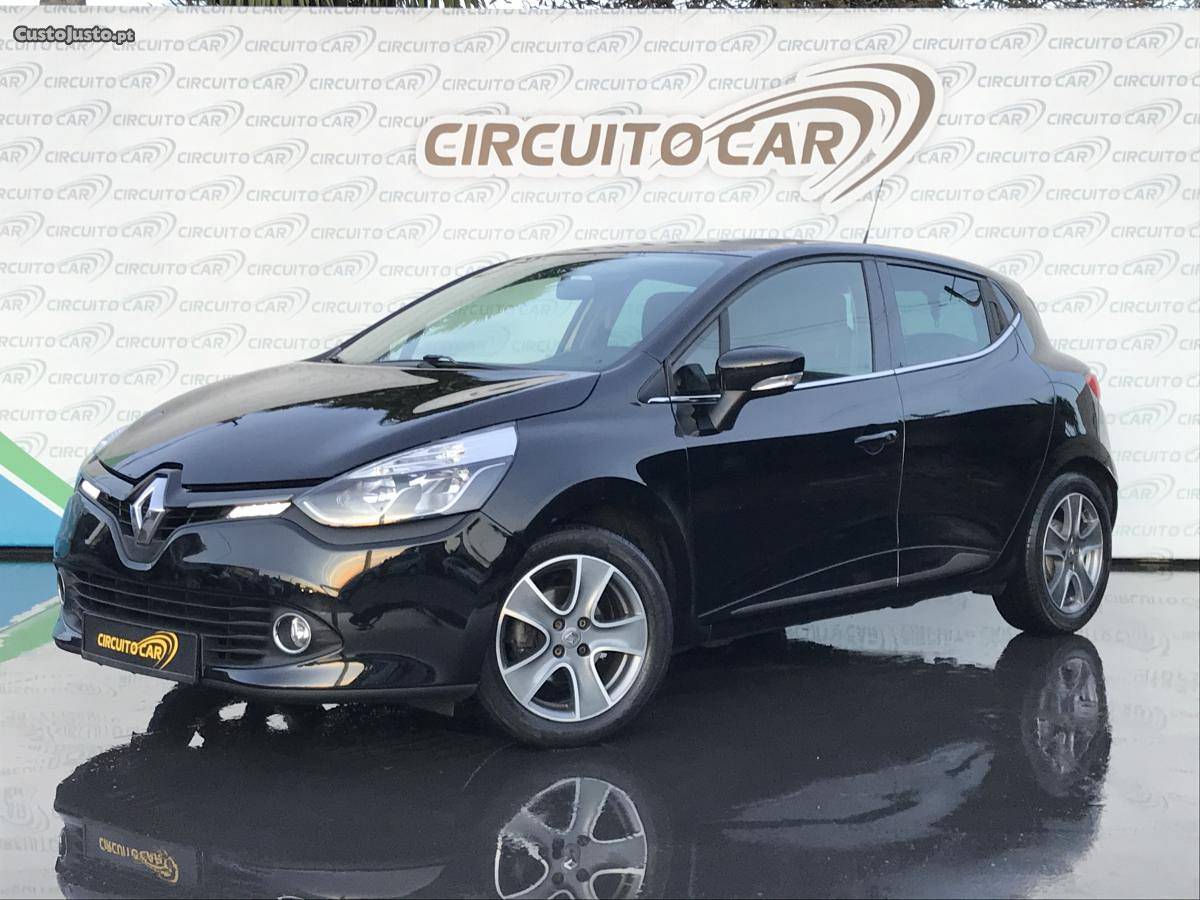 Renault Clio Night and Day Dezembro/15 - à venda - Ligeiros