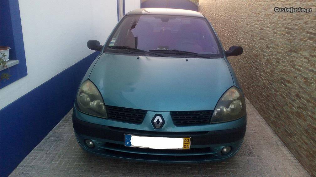Renault Clio V Billabong Abril/03 - à venda -