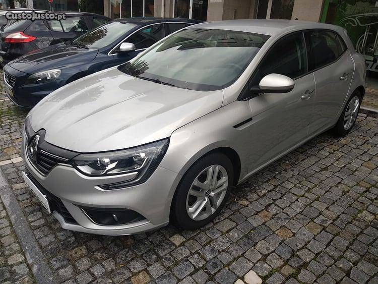 Renault Mégane 1.5 DCI INTENS Março/17 - à venda -