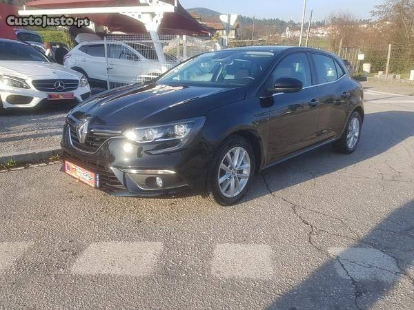 Renault Mégane 1.5 dCi Dynamique S/S Fevereiro/16 - à