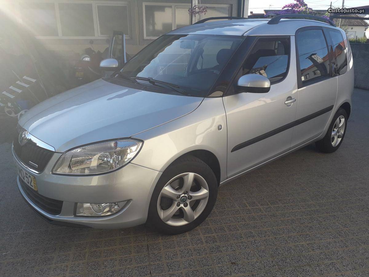 Skoda Roomster 1.2 TDI Greenline AC Janeiro/12 - à venda -