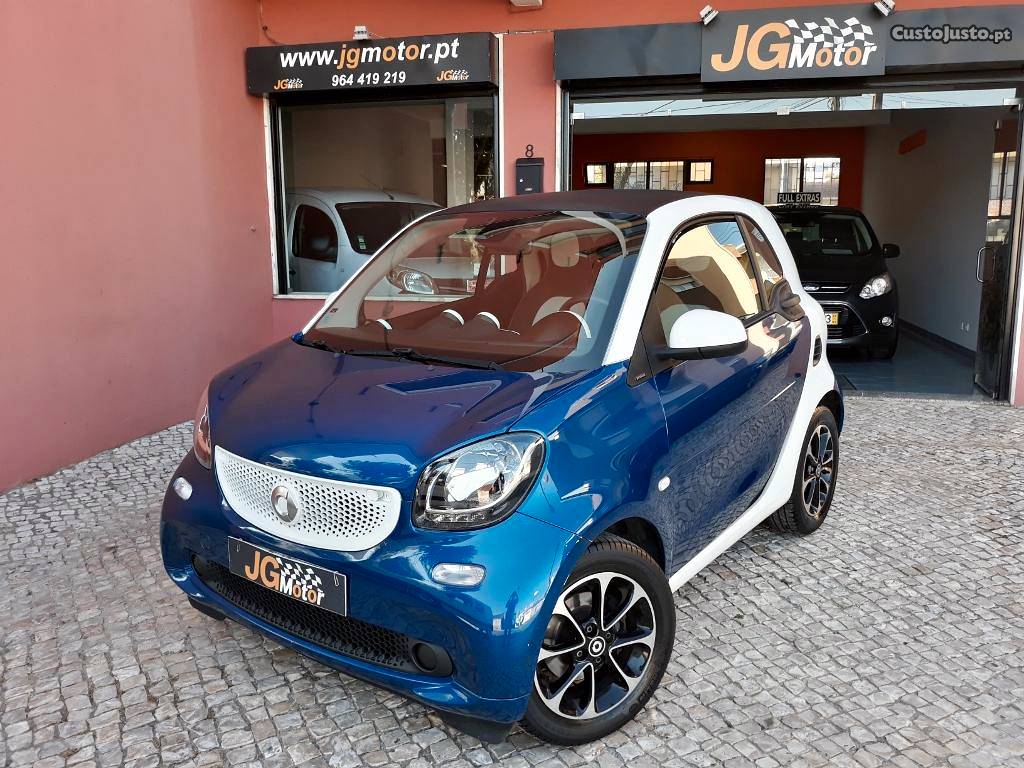 Smart ForTwo 1.0 PASSION Abril/16 - à venda - Ligeiros