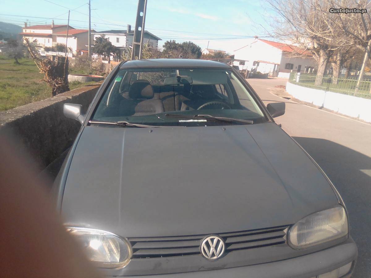 VW Golf  Junho/94 - à venda - Ligeiros Passageiros,