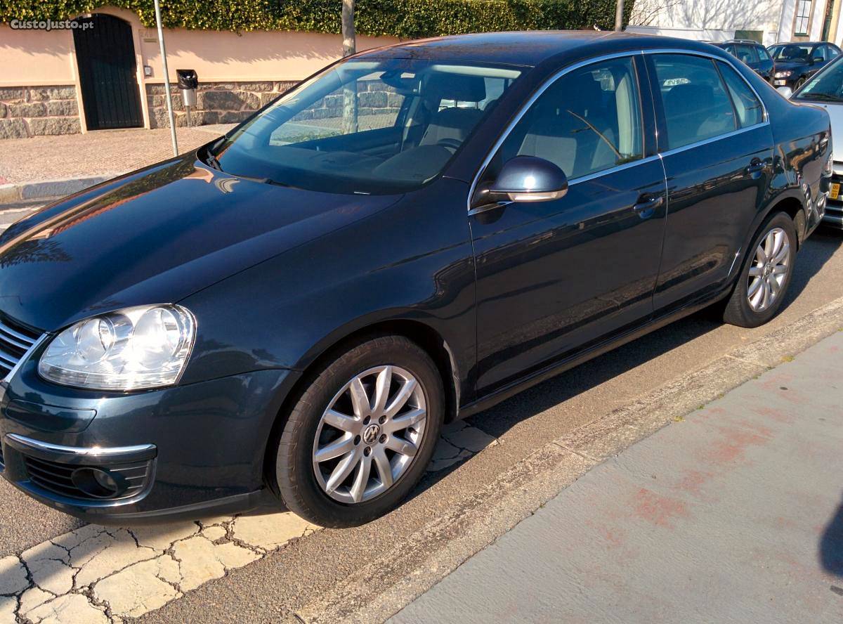 VW Golf VW tdi confortline Fevereiro/06 - à venda -