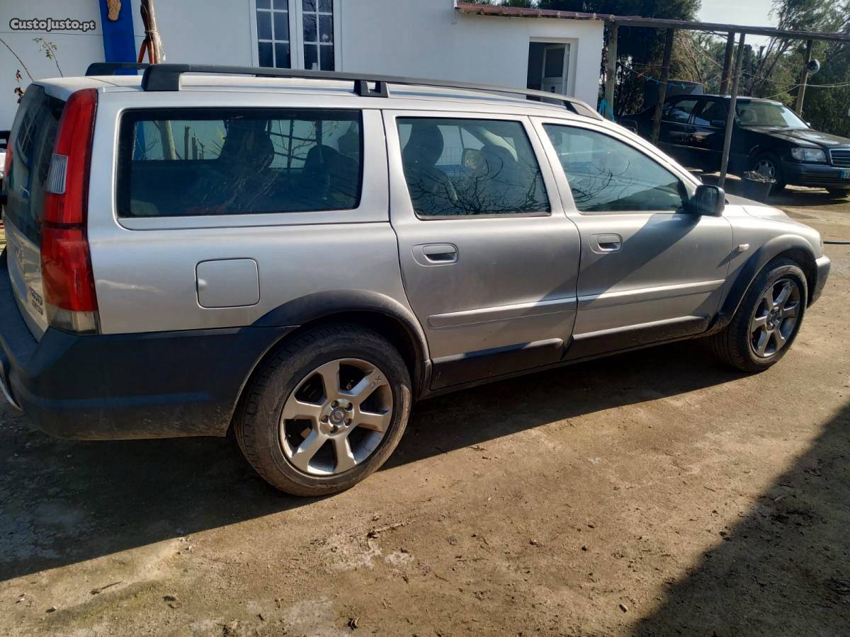 Volvo XC 70 Cross Coutry Dezembro/02 - à venda - Ligeiros