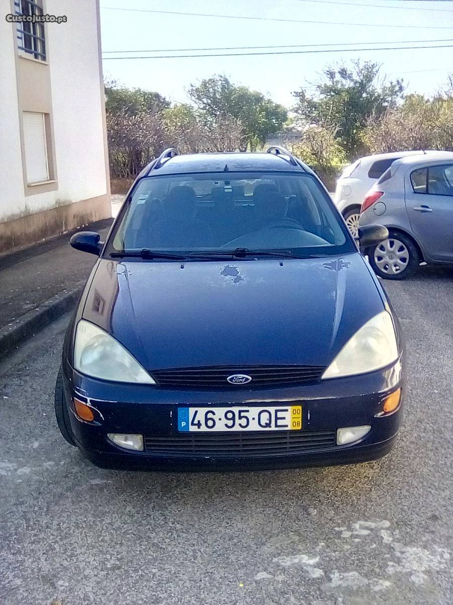 Ford Focus v Agosto/00 - à venda - Ligeiros