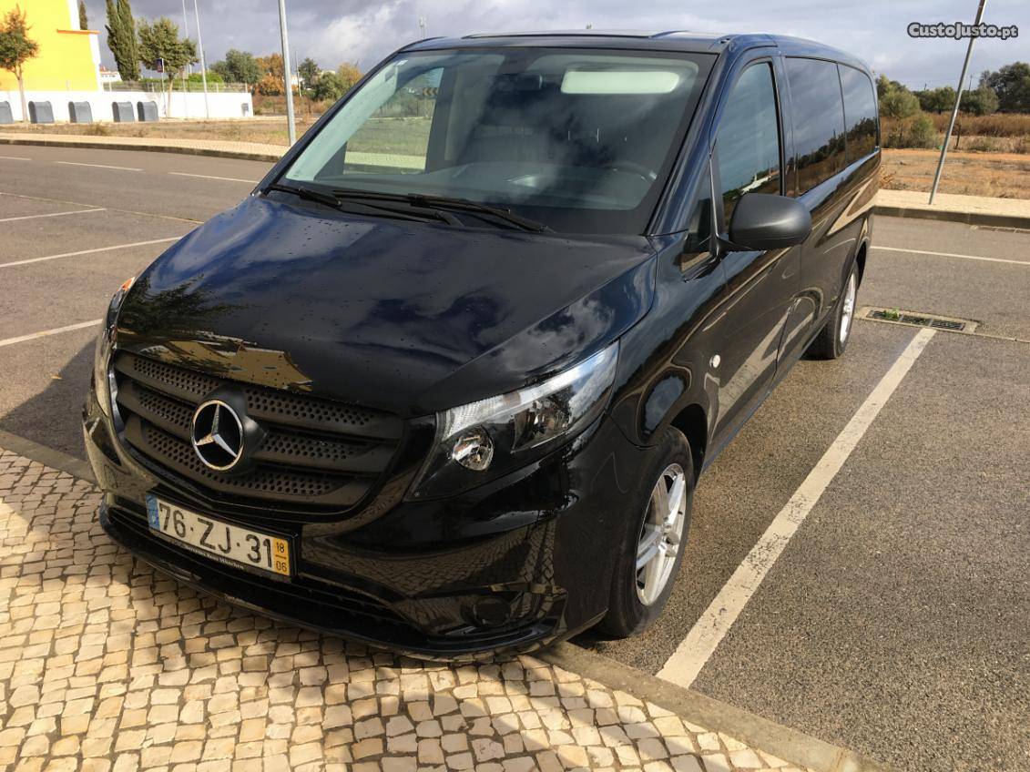 Mercedes-Benz Vito 116 CDi A/C traseiro Junho/18 - à venda
