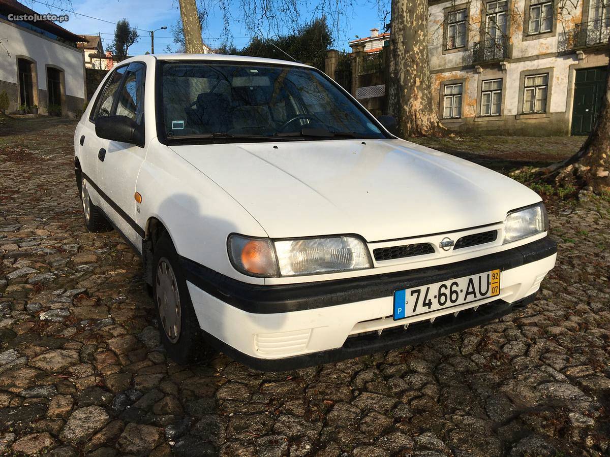 Nissan Sunny v Julho/92 - à venda - Ligeiros