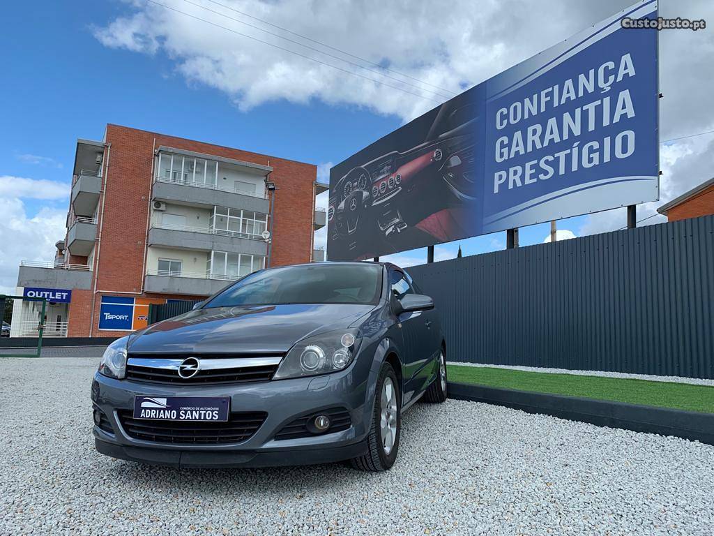 Opel Astra GTC 1.3 CDTI ECOFLEX Dezembro/05 - à venda -