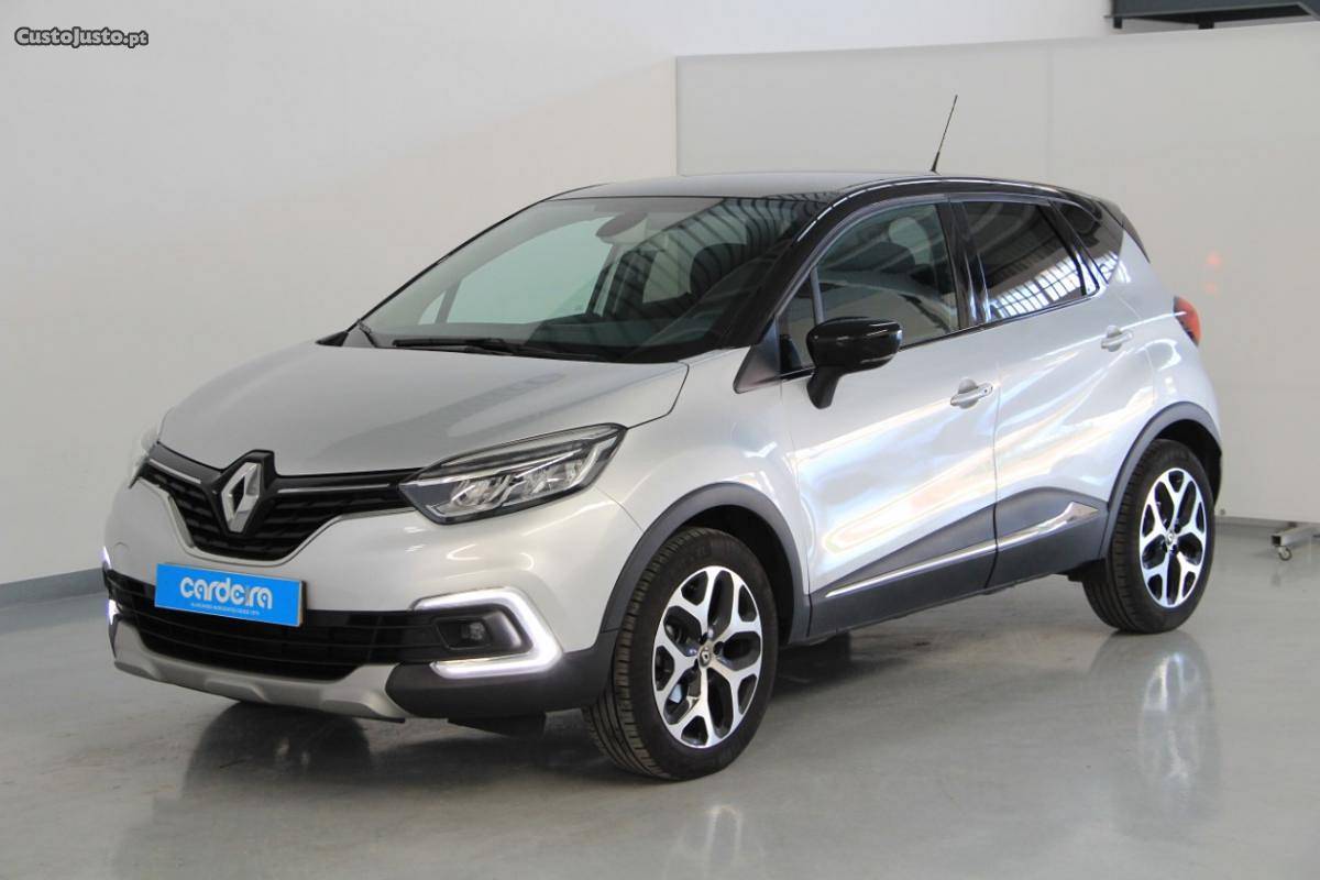 Renault Captur 0.9TCe Exclusive Maio/19 - à venda -