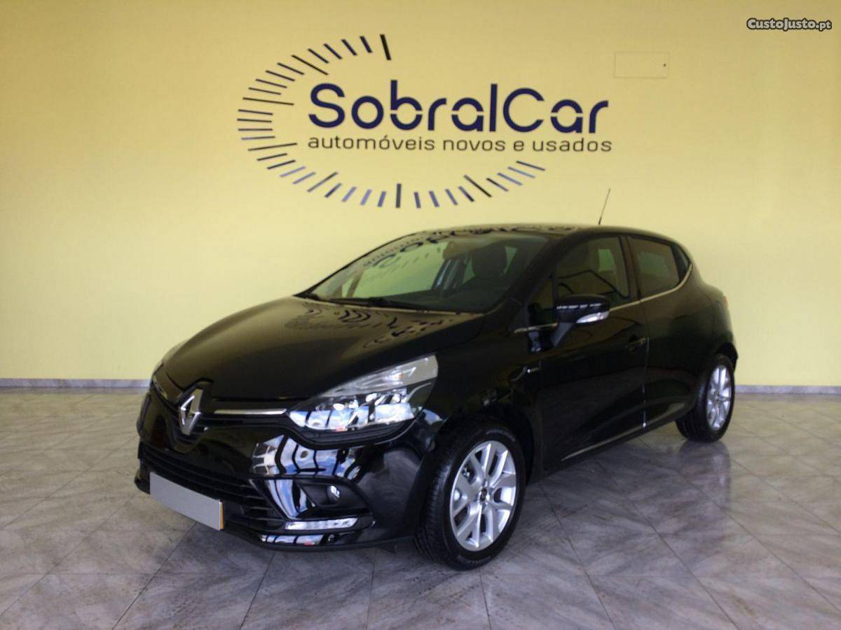 Renault Clio 0.9 TCe Limited Edition Abril/19 - à venda -