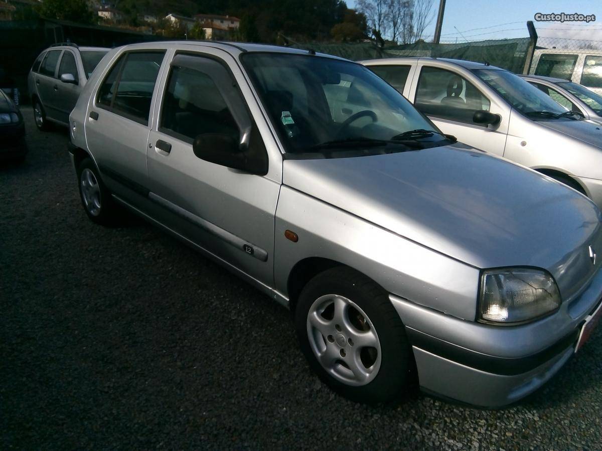 Renault Clio.. Outubro/96 - à venda - Ligeiros Passageiros,
