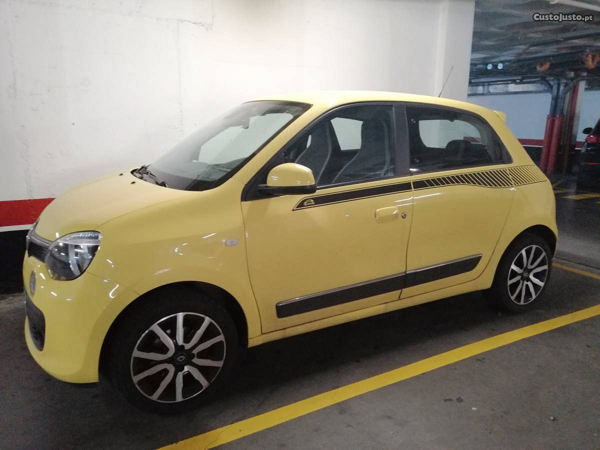 Renault Twingo Exclusive Junho/15 - à venda - Ligeiros