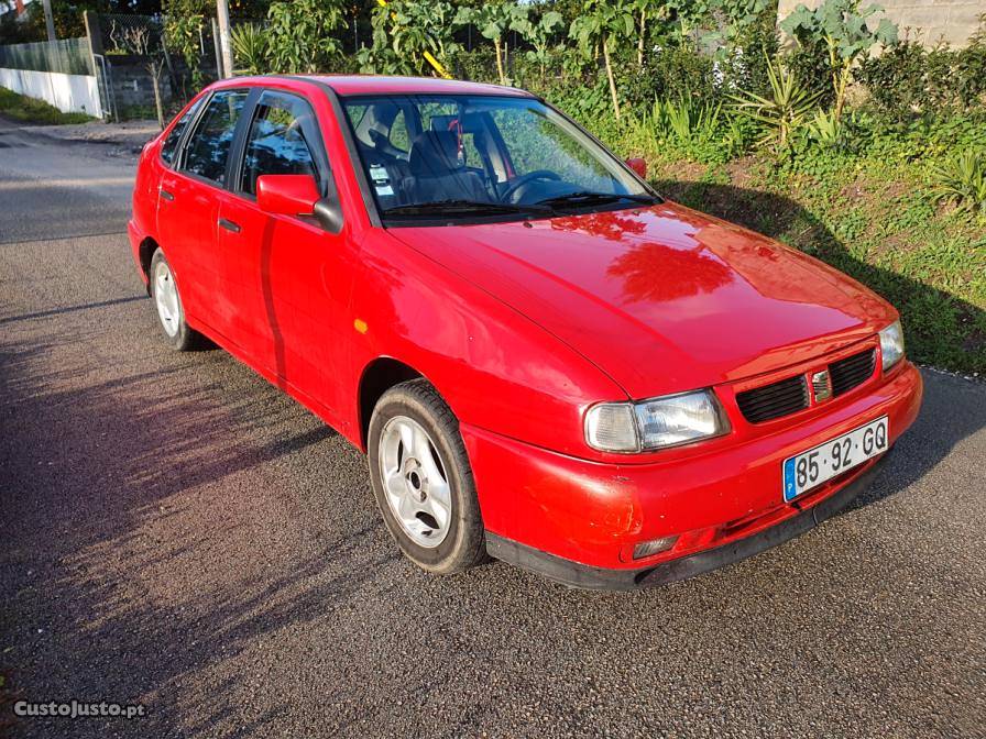 Seat Cordoba 1.4i (Gasolina) Maio/96 - à venda - Ligeiros